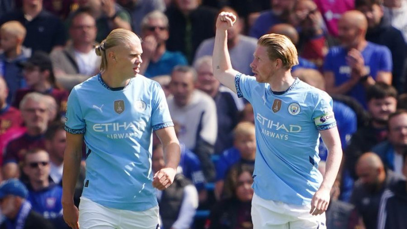 Fotbal - Manchester City - De Bruyne - Haaland