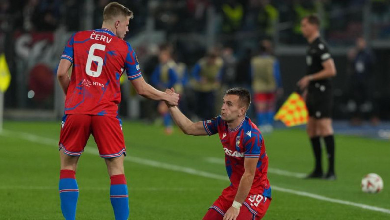 Fotbal - Plzeň - Červ